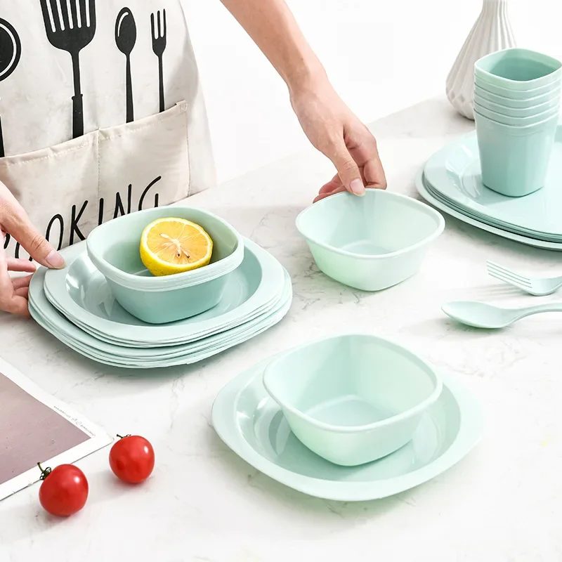 Набор портативной пластиковой  – обзор и цена Camping Cooking Dining Set
